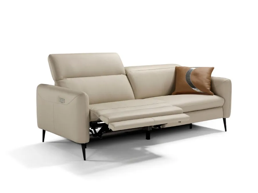 Scopri la nostra linea di Salotti moderni: scegli divani relax Egoitaliano come il modello Dusk