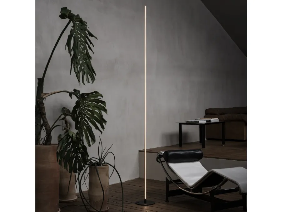 Lampada da terra Blade di Ideal Lux