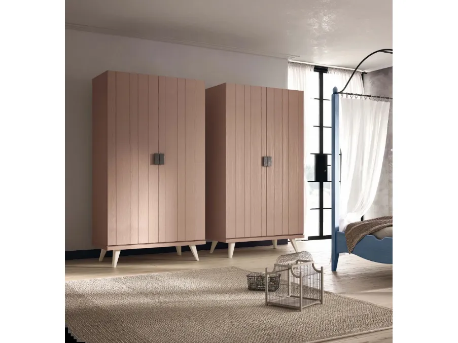 Armadio in legno ad ante battenti KAR di Scandola