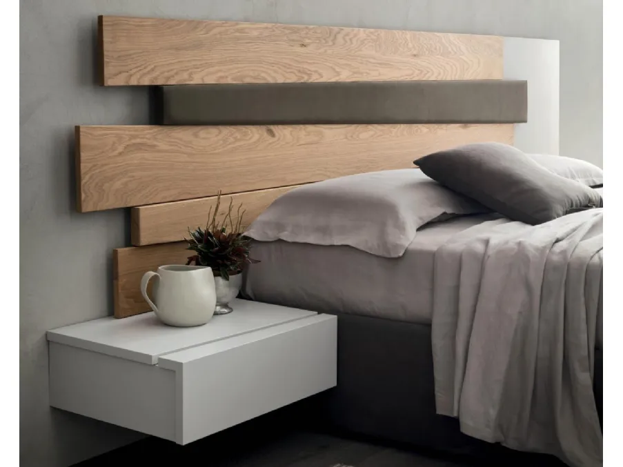 Letto Scudo con testiera boiserie di doghe in Rovere 