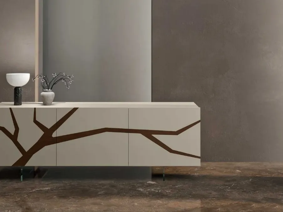 Madia in legno laccato bianco Tosca con inserto in foglia bronzo di Fratelli Mirandola