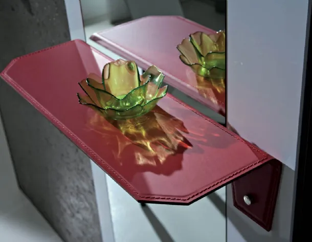 Specchio da ingresso Lia con mensola in cuoio