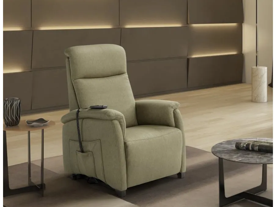 Poltrona alzapersona Asia di Spaziorelax